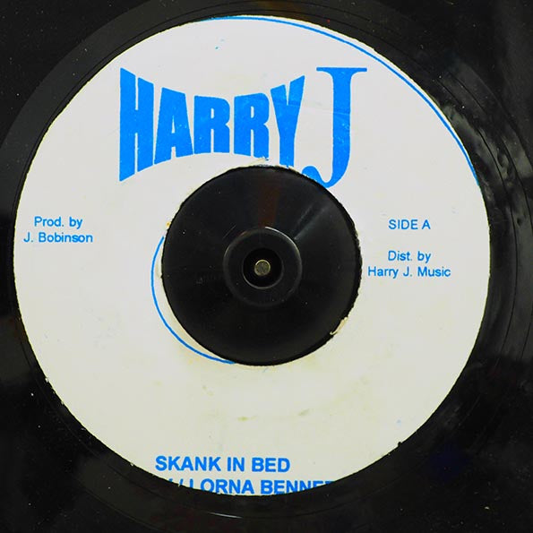 Scotty, Lorna Bennett - Skank In Bed  /  Version (rhythm: "Breakfast In Bed")